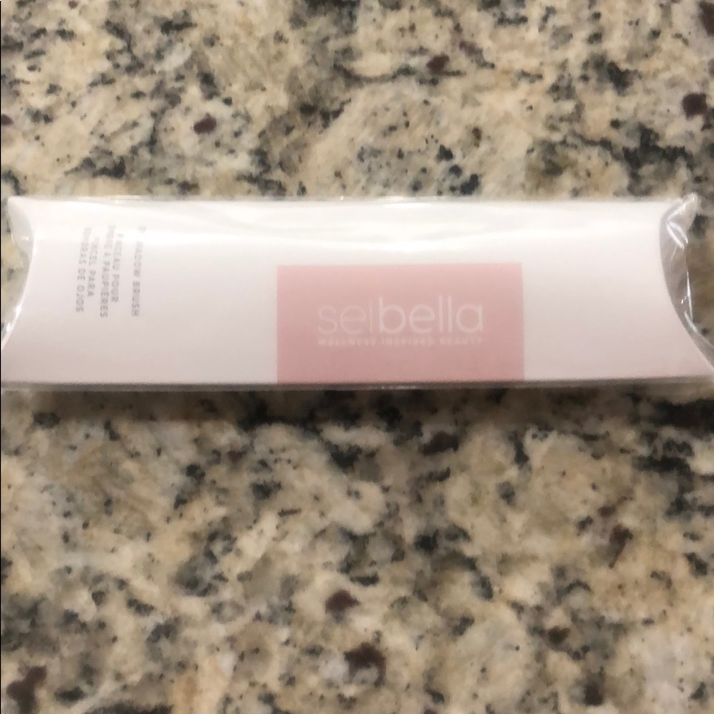 Eyeshadow brush NEW Seibella